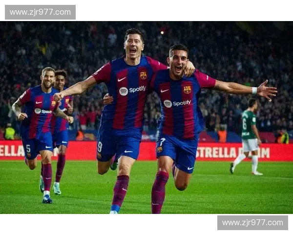 巴塞罗那与国际米兰激战回顾:欧洲赛场巅峰对决的经典时刻 巴塞罗那与国际米兰激战回顾:欧洲赛场巅峰对决的经典时刻