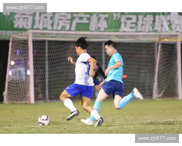 激战笼式足球赛点燃城市街区青年激情碰撞竞技风潮全面来袭盛夏赛 激战笼式足球赛点燃城市街区青年激情碰撞竞技风潮全面来袭盛夏赛